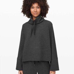 Lululemon Retreat Yourself Gray Pullover size Medium